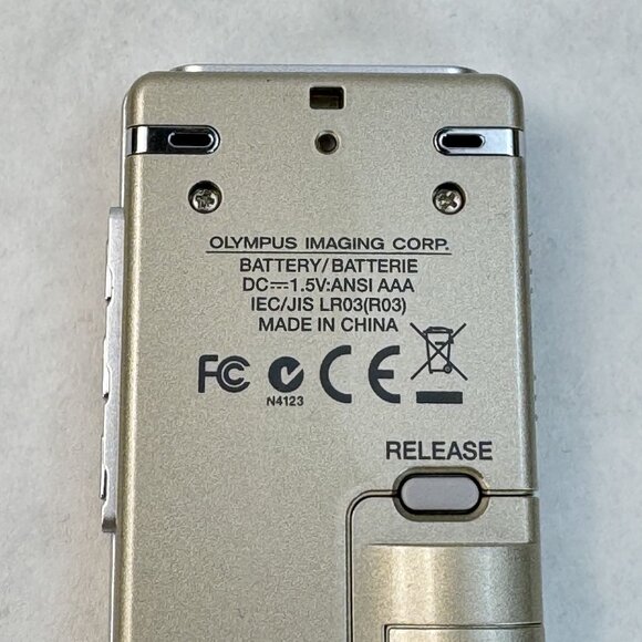 Olympus WS-310M Digital Voice Recorder USB 512MB SRS WOW Sound Silver Compact - Picture 9 of 13